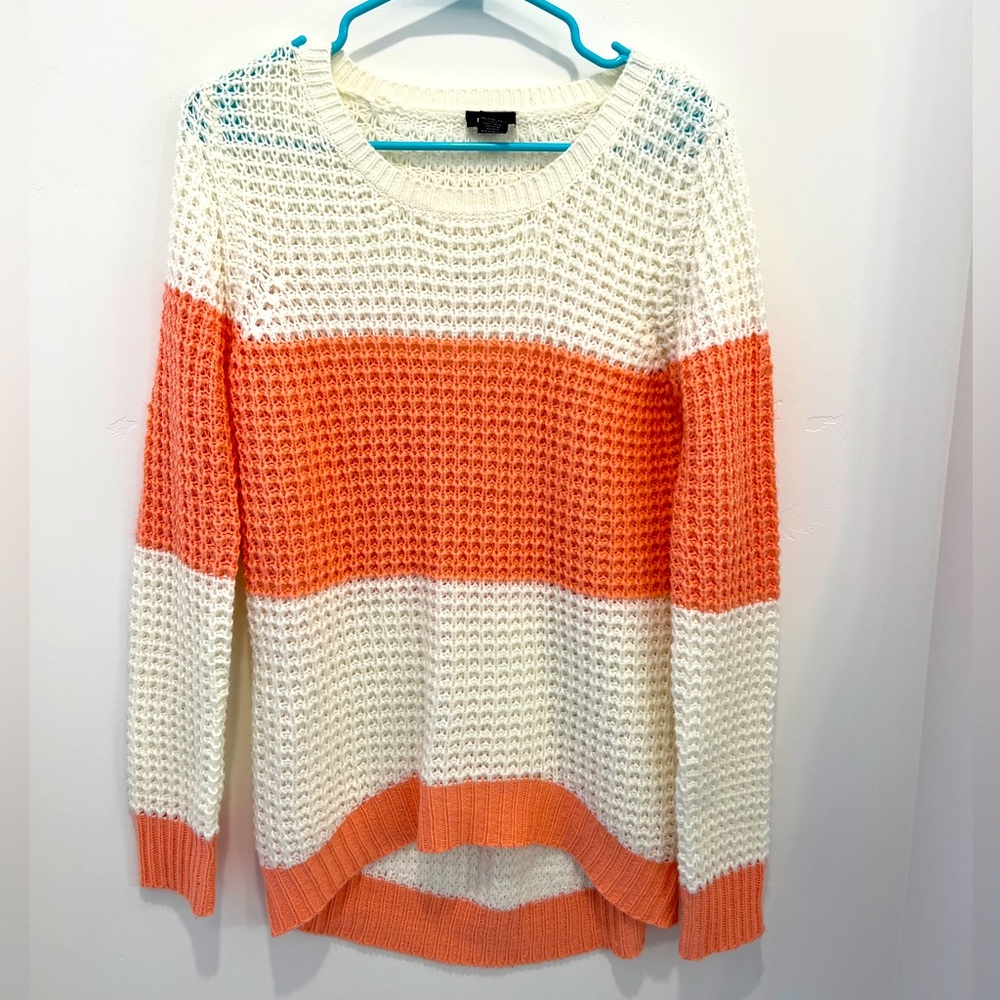 Rue 21 | Crocheted Sweater | M